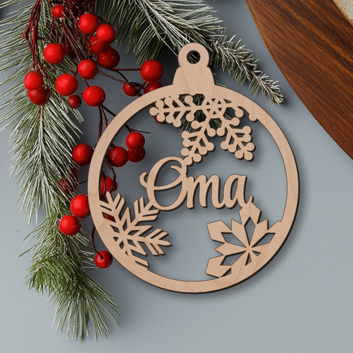 Weihnachtskugel "Oma"