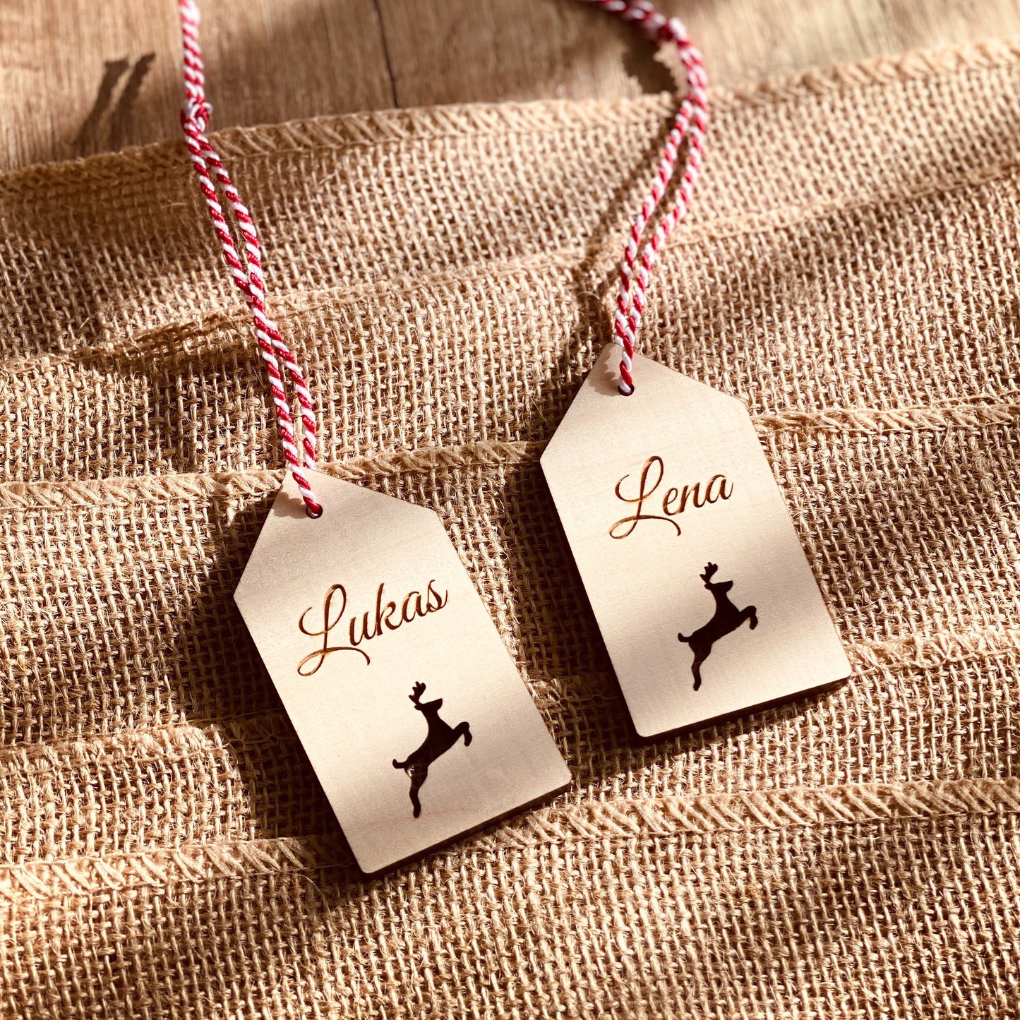 Geschenks-Anhänger "Rentier" personalisiert