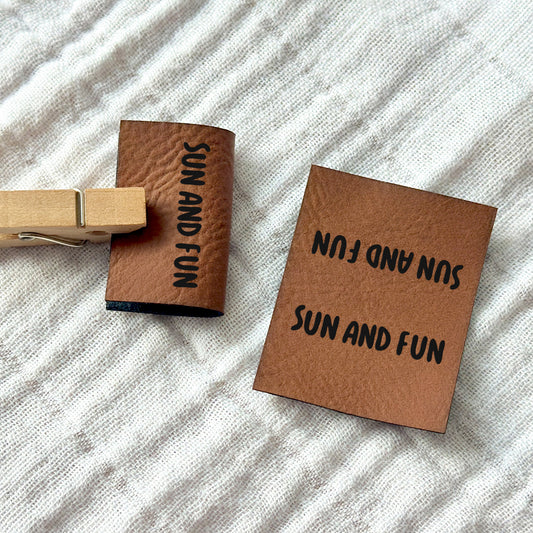 Label zum Einnähen "Sun and Fun"