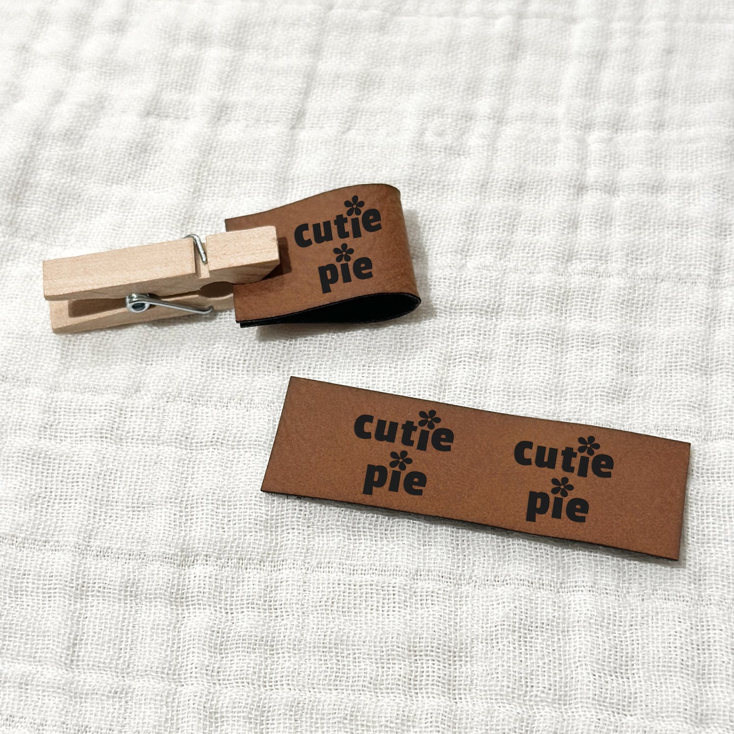 Label zum Einnähen "cutiepie"